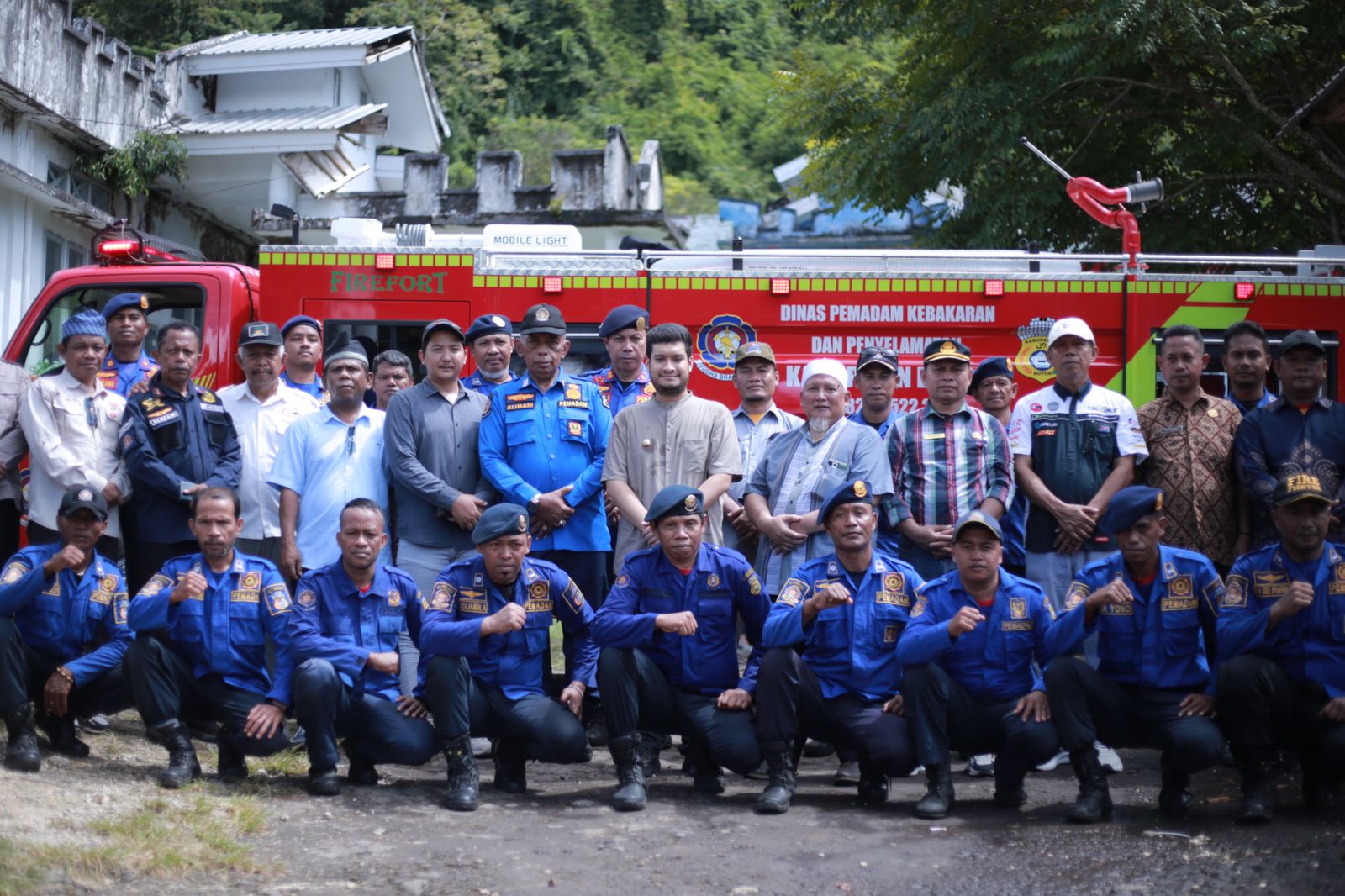 Armada_Damkar_Buton
