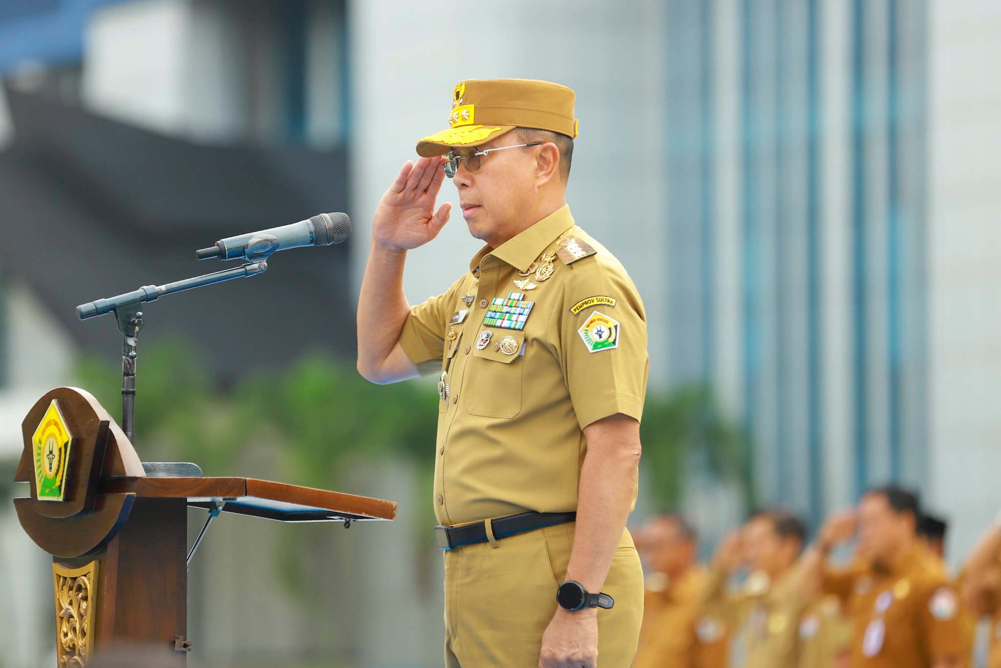 Gubernur_Sultra_Andi_Sumangerukka