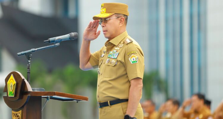Gubernur_Sultra_Andi_Sumangerukka